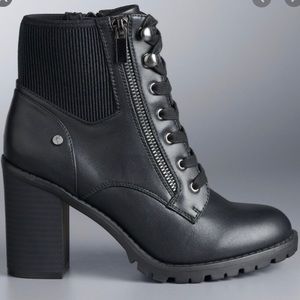 Vera wang heeled lace up boots